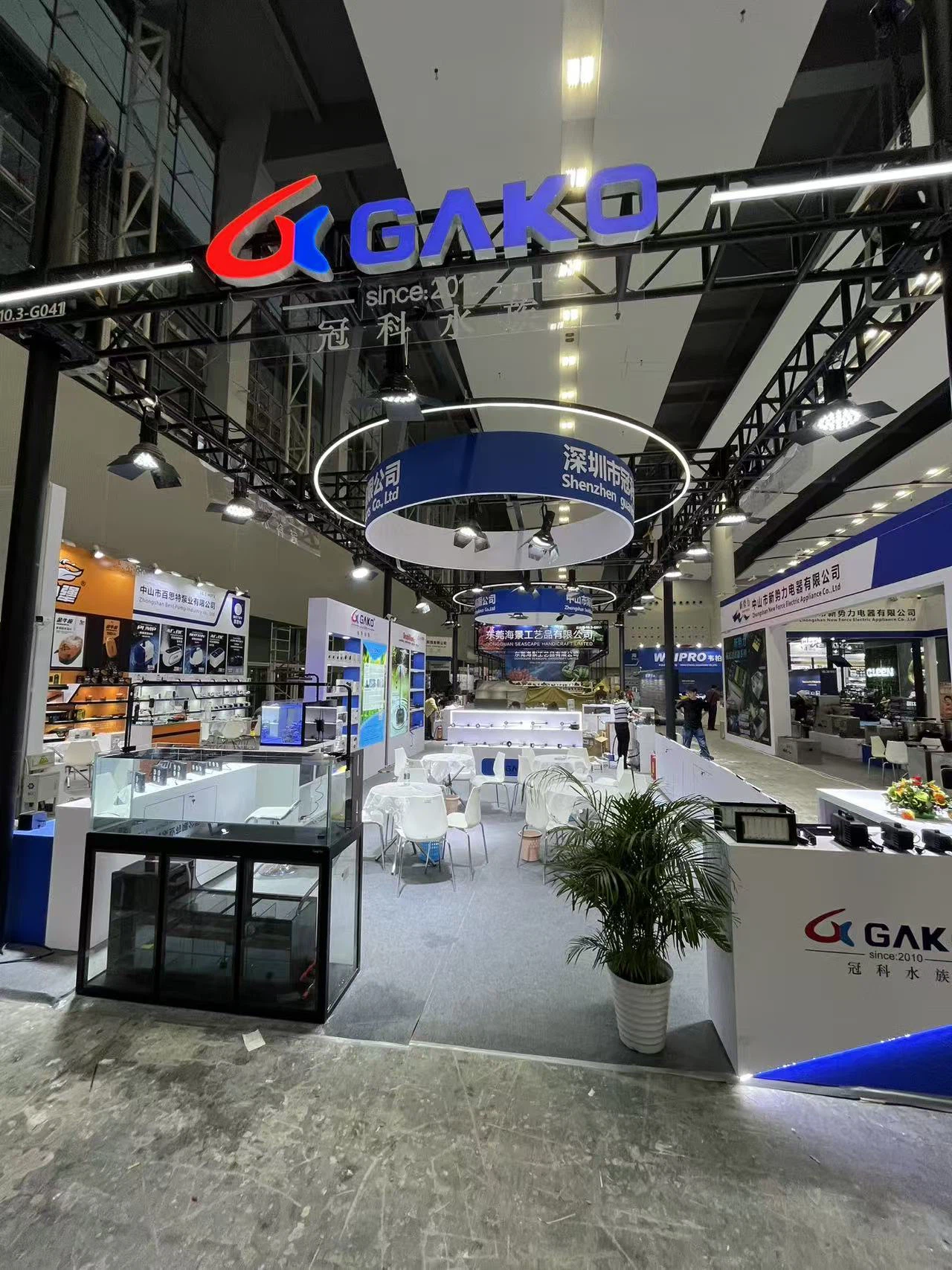 2025-11-22182729160 2025-11-22182729160